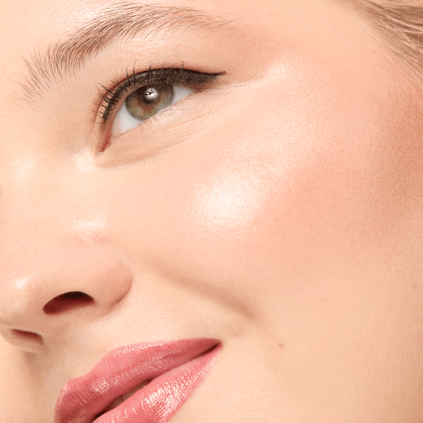 Starstruck Highlighter - Starlet Face Palette