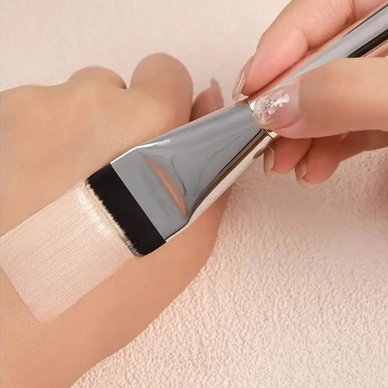 Pro precision foundation brush - multi use beauty tool