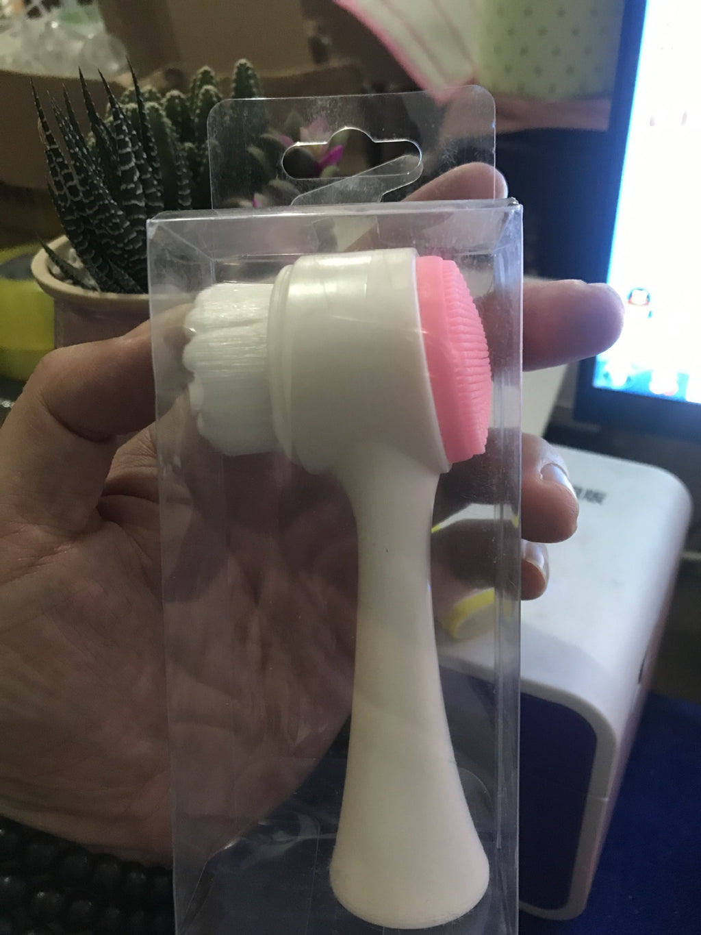 Sonic Pure Pro- Face Exfoliating advanced cleansing device