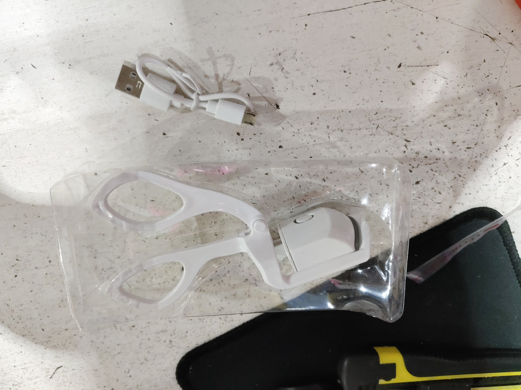 Curl pro- heated eyelash curler